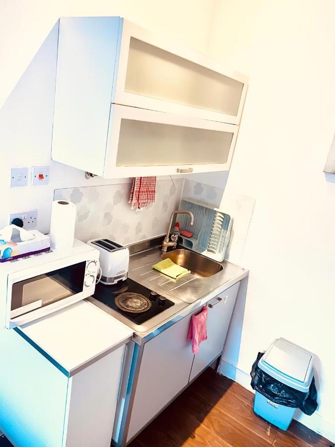 Апартаменты One Bed Studio Flat In Central Лондон Экстерьер фото
